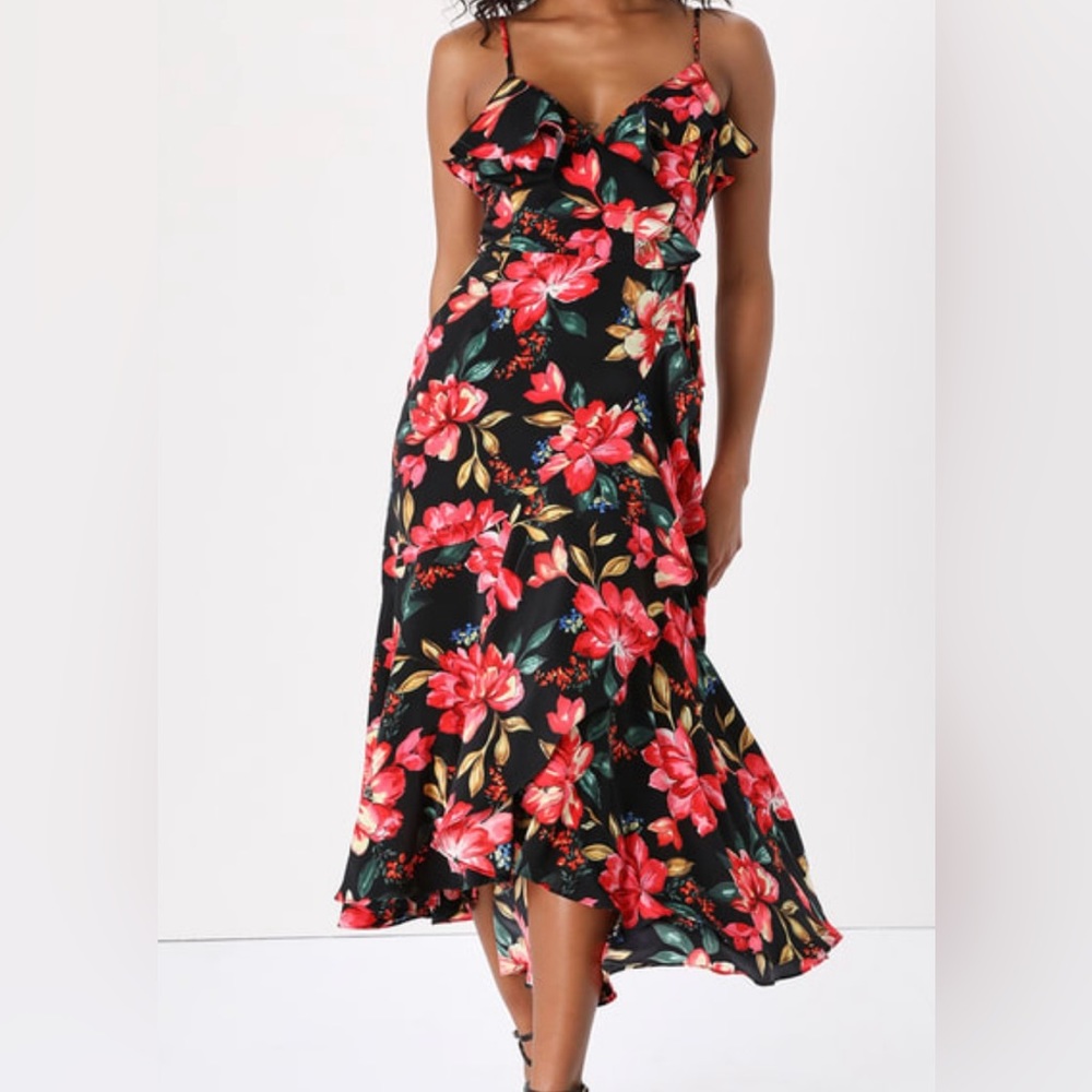 Lulu’s Floral Wrap Dress XL